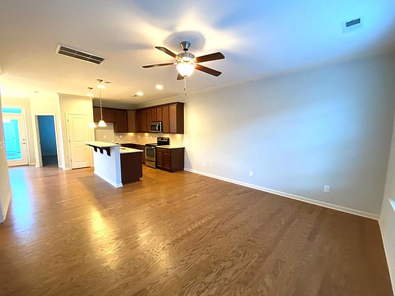 3rd image of 1234 Assembly St
