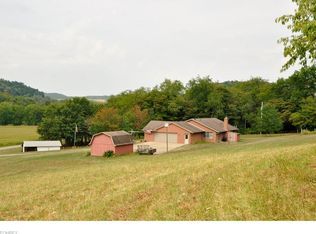 215 Frys Valley Rd SE, Gnadenhutten, OH 44629