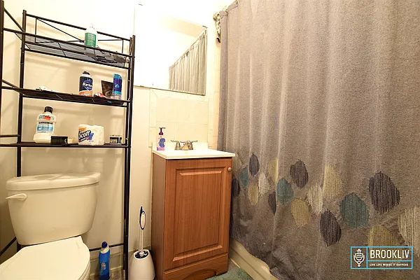 Rented by null | media 25