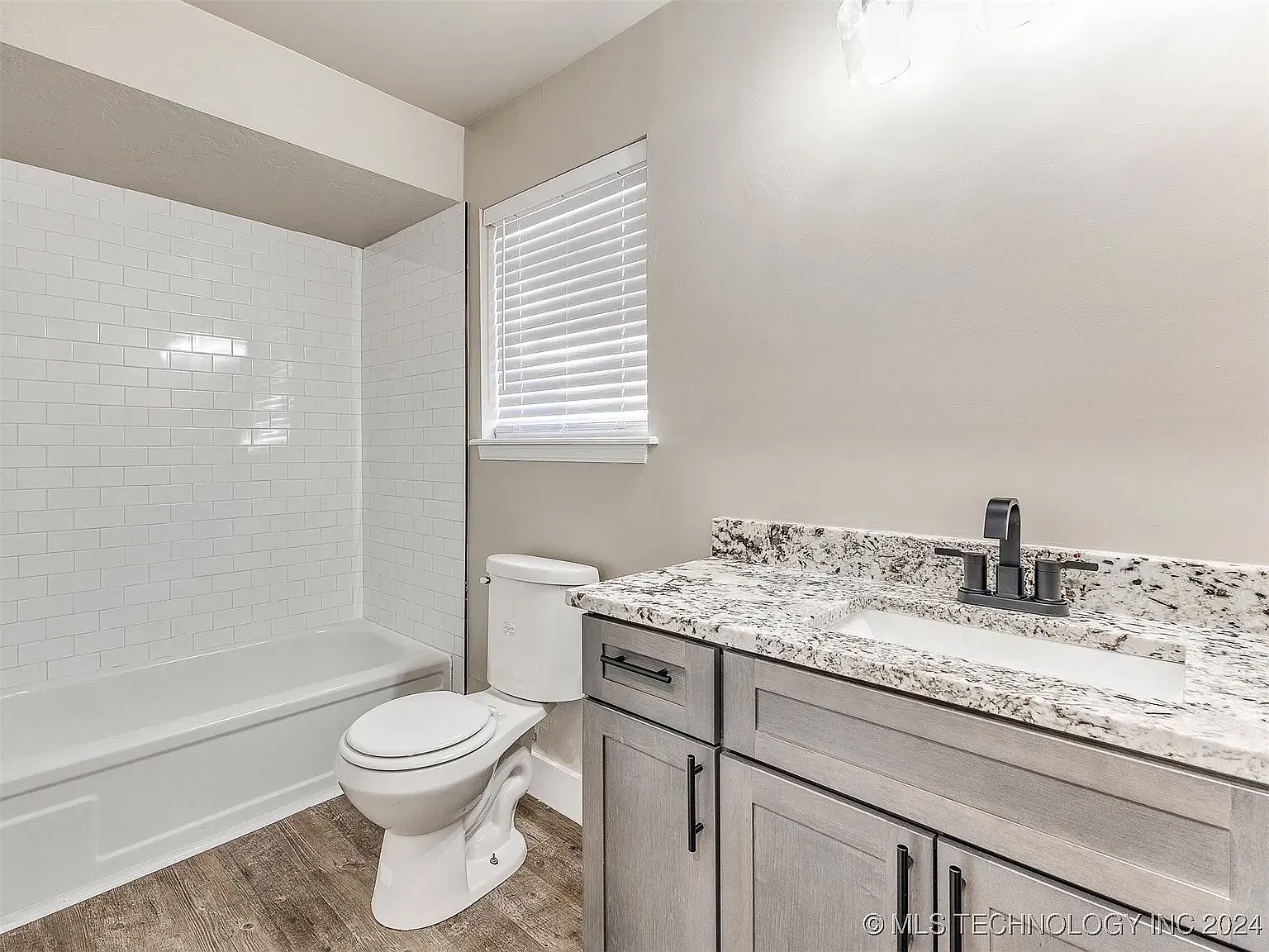 3 bed, 1536 sqft, $1,800 — Photo 2