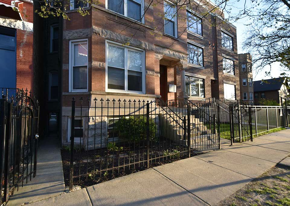 1st image of 2637 W Potomac Ave Unit G