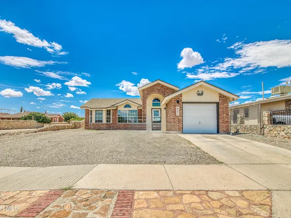 457 Von Bargen Dr, Horizon City, TX 79928