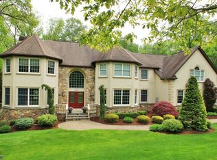 108 Oak Haven Ln, Franklin Lakes, NJ 07417