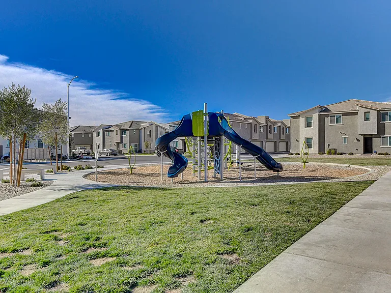 6924 Spicy Merlot St — Photo 46