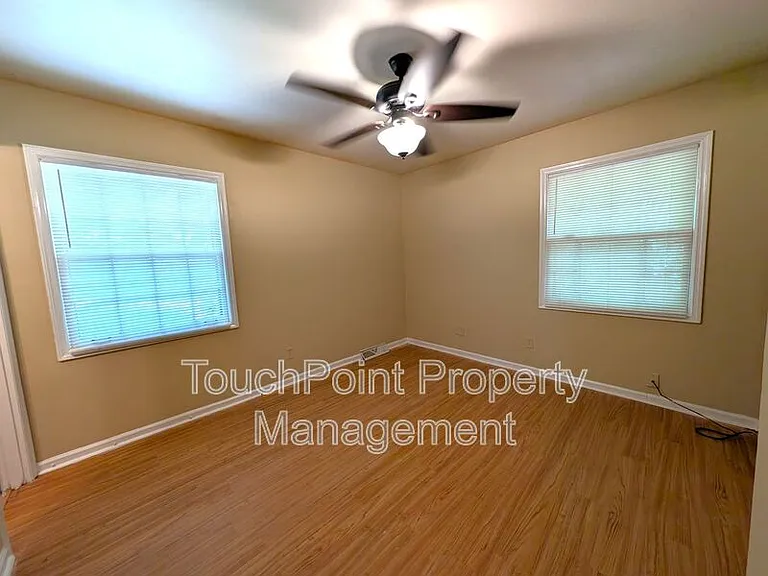1000 Claremont Rd — Photo 20