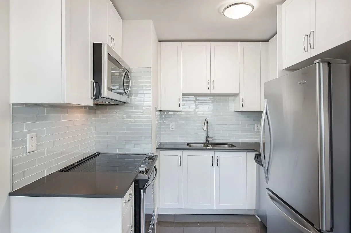 1080 Kingston Road — Photo 3