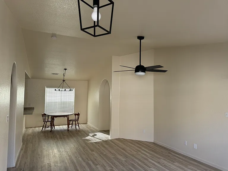 8501 Vista Chamisa Ln SW — Photo 2