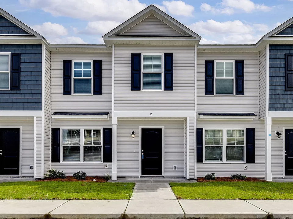 43 Red Robin Ct