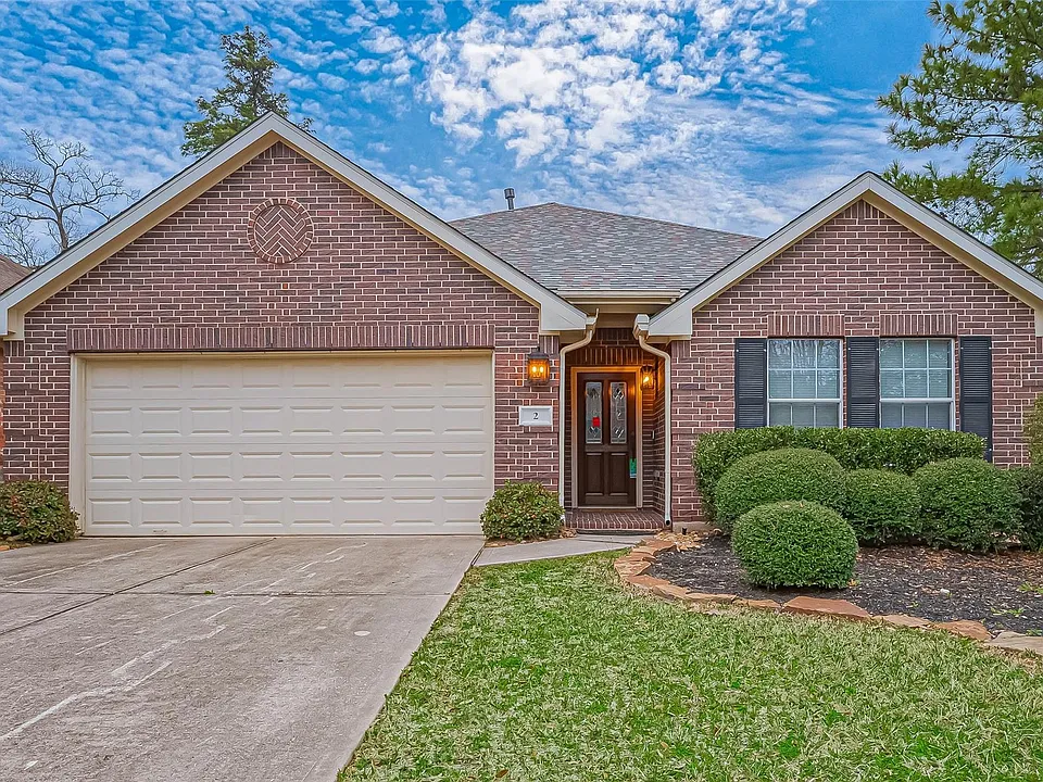 2 Garden Lodge Pl