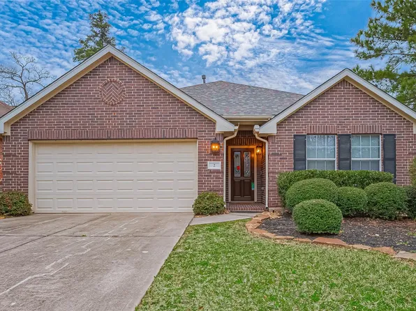 2 Garden Lodge Pl, The Woodlands, TX 77382