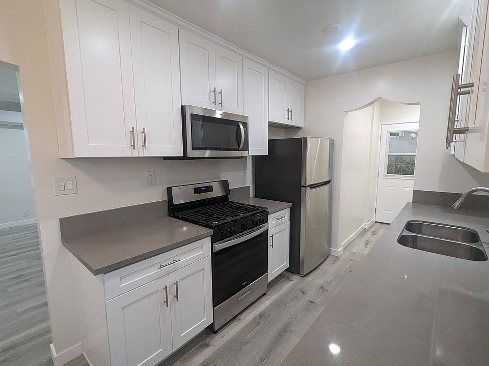 1st image of 648 Rose Ave #648