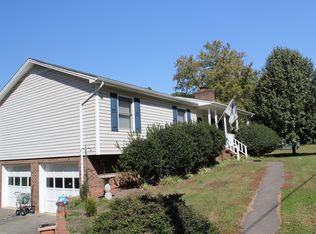 4080 Kilmurry Hill Rd, Pfafftown, NC 27040