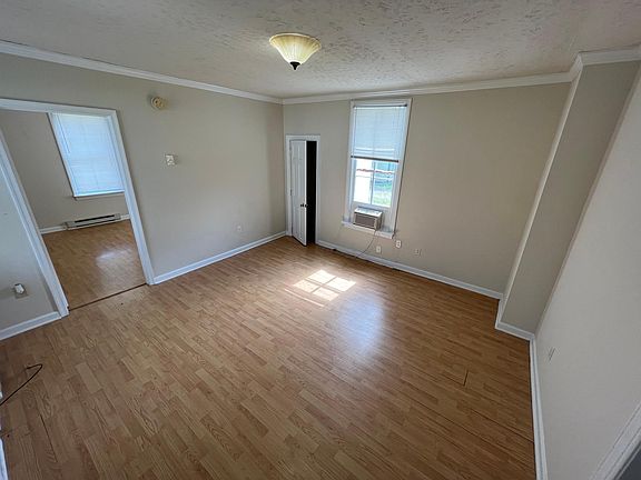 2nd image of 3314A Granby St