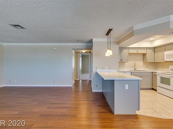 4th image of 1409 Cedar Rock Ln Unit 202