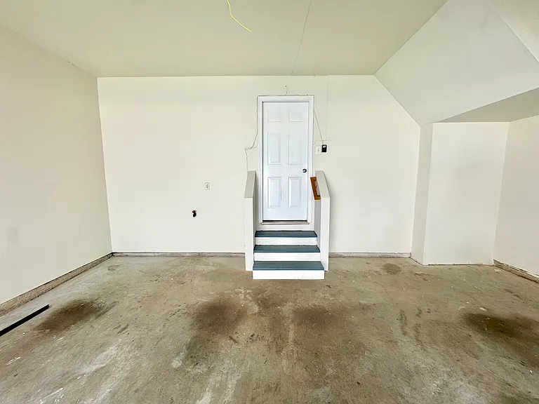 3381 Beechcliff Dr — Photo 38