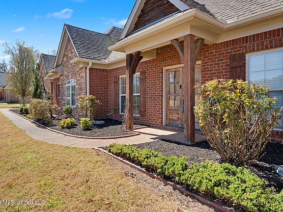 5th image of 172 Myra Rd