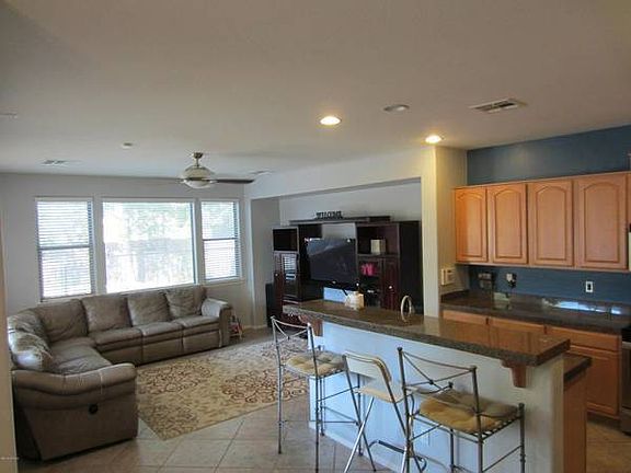 3rd image of 3894 E Parkview Dr