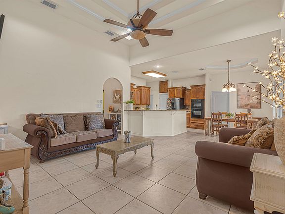 4th image of 307 Lake Carnegie Ct