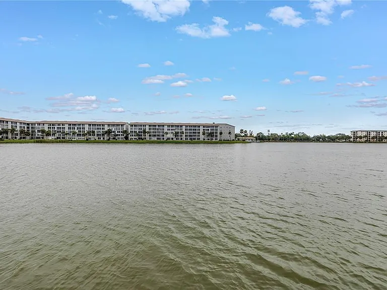 3500 Lake Bayshore Dr #K101 — Photo 38
