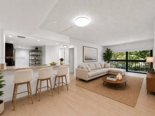 5201 Orduna Dr APT 10, Coral Gables, FL 33146