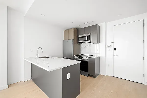 Rented by CW Realty Property Management LLC | media 5