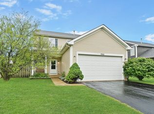 1962 W Ashbrooke Rd, Romeoville, IL 60446