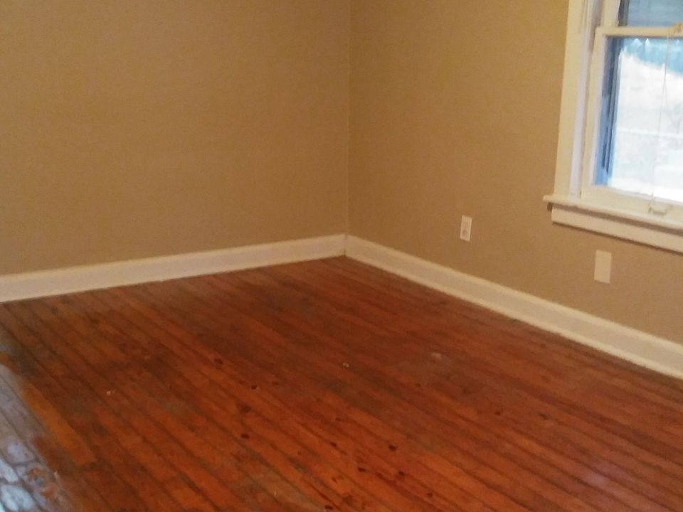 1st image of 3581 Bayliss Ave