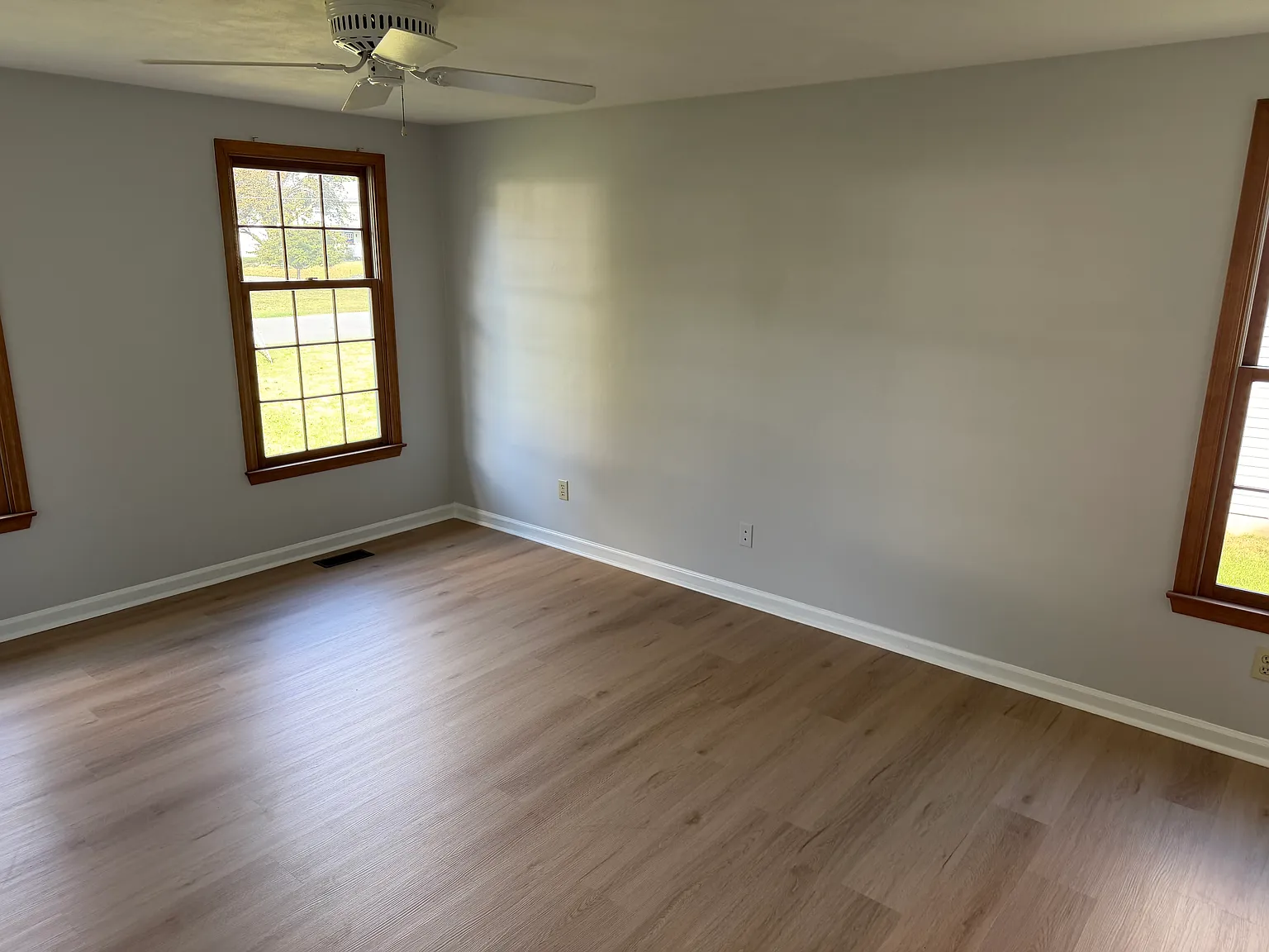 3 bed, 2.5 bath, 1810 sqft, $3,000 — Photo 4