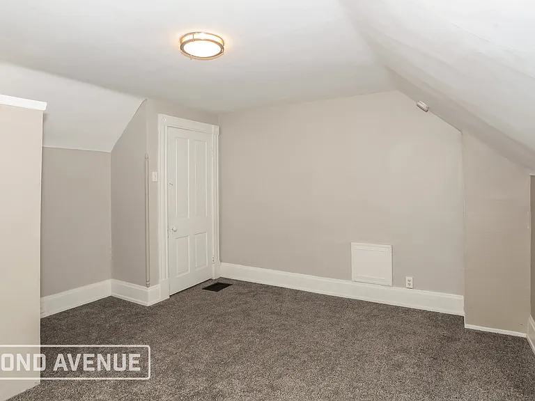 1233 Dewey Ave — Photo 16