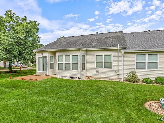 2nd image of 10259 Highbury Ln