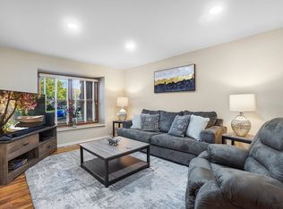 346 Weatherford Ln #ID1285058P, Naperville, IL 60565