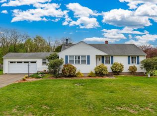 21 Norton Rd E, Broad Brook, CT 06016