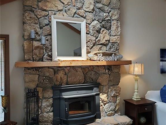 5th image of 22 Oak Ledge Ct