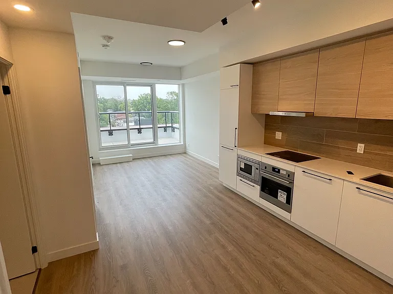 1050 Eastern Ave #625 — Photo 21