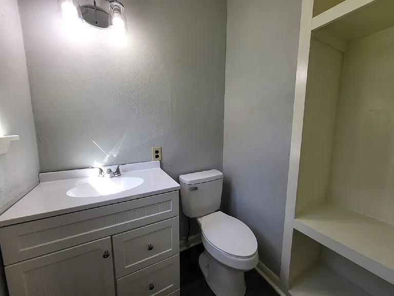 24 Hiwanee Dr — Photo 3
