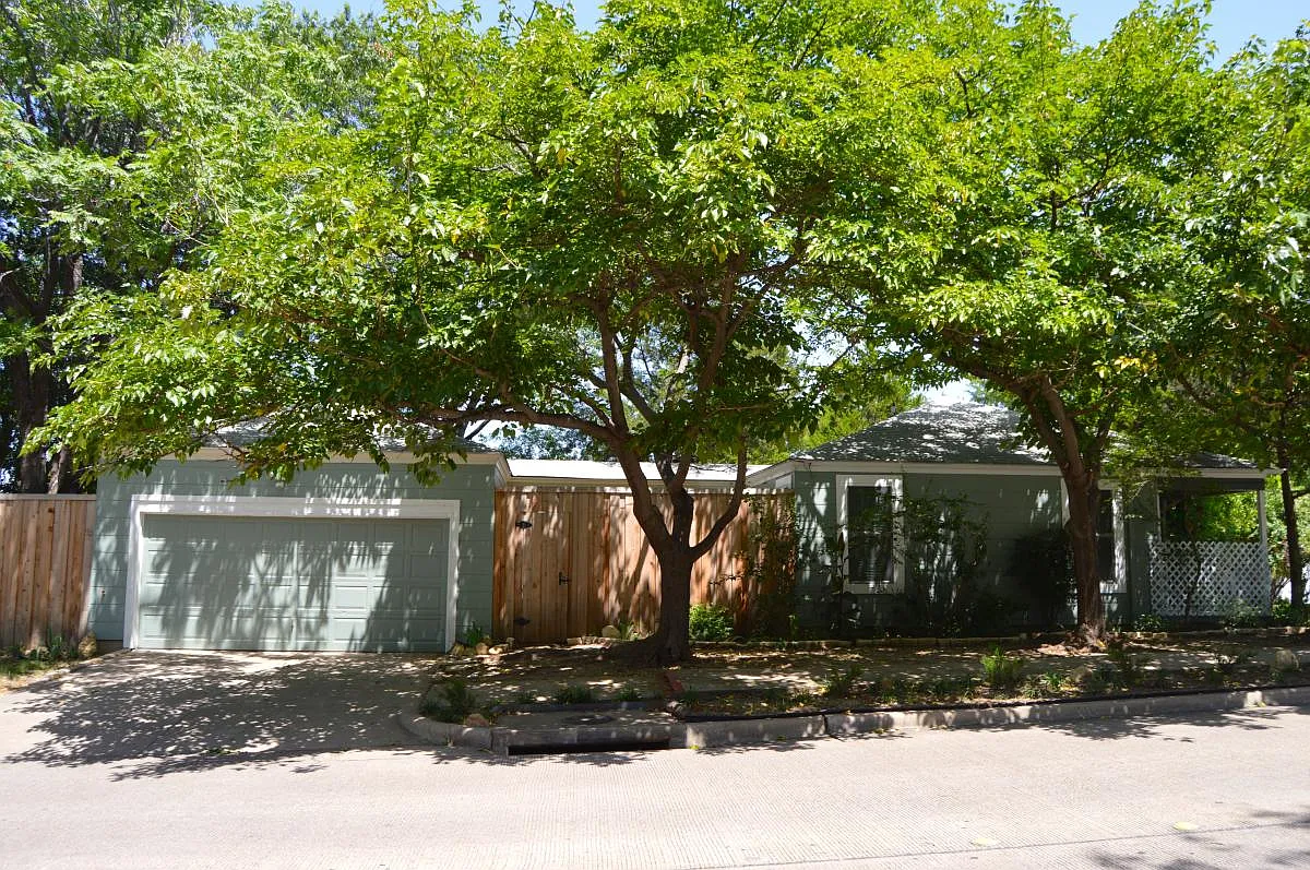 4036 Locke Avenue — Photo 4
