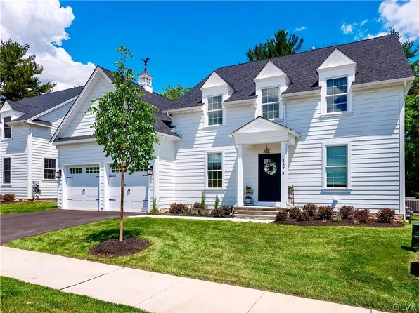 4375 Stonebridge Dr, Bethlehem, PA 18015