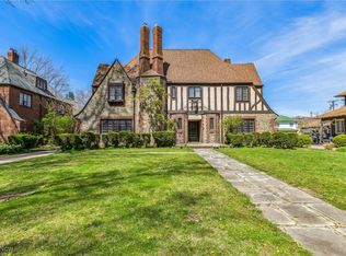 10116 Edgewater Dr, Cleveland, OH 44102