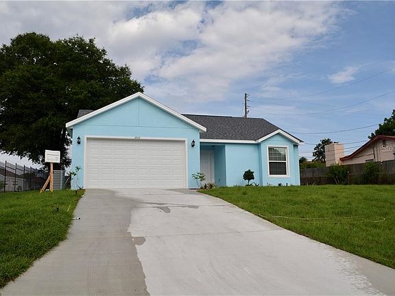 2nd image of 3505 Paris Pl