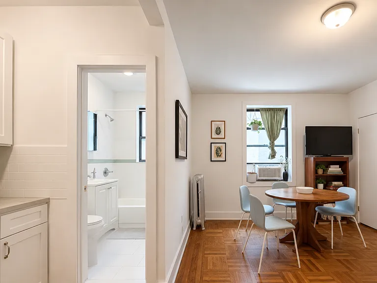 200 Sterling Pl #1L — Photo 8