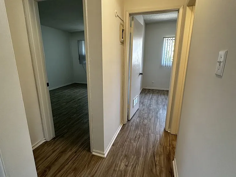 1156 Alameda Ave — Photo 10