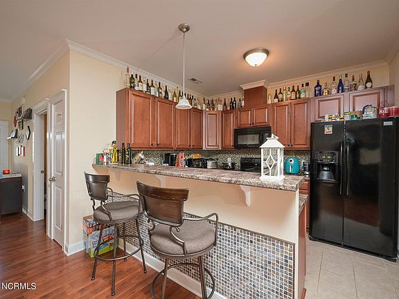 4th image of 4041 Bluebill Dr #7