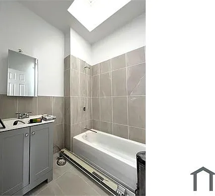 2 bed, $2,885 — Photo 2