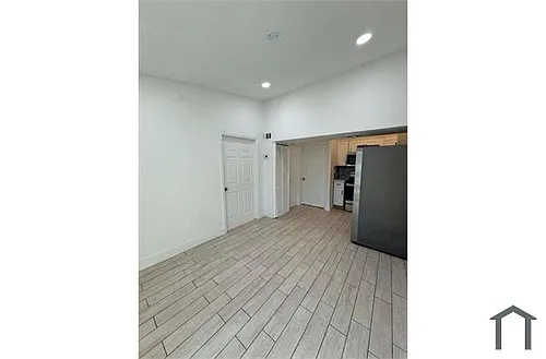 3039 Avenue J #4 Photo 1