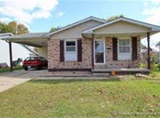 120 W Clarman Dr, Chaffee, MO 63740