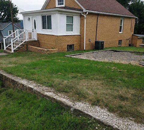 2nd image of 1001 Short St