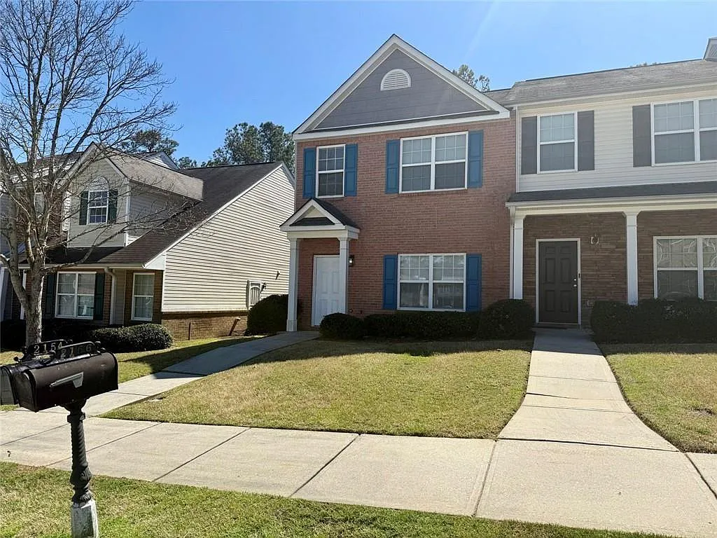 3 bed, 2.5 bath, 1460 sqft, $1,950 — Photo 2