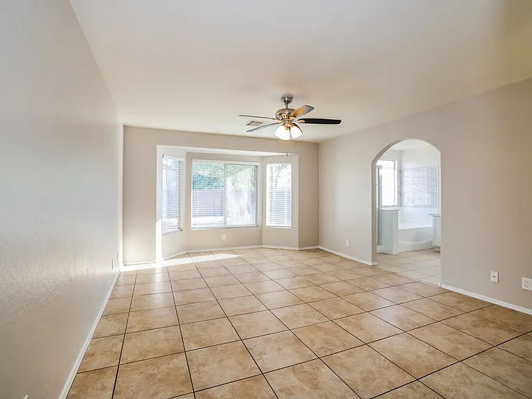 2904 W Sunland Ave — Photo 9