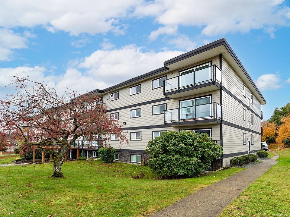 1st image of 218 Bayview Ave #303