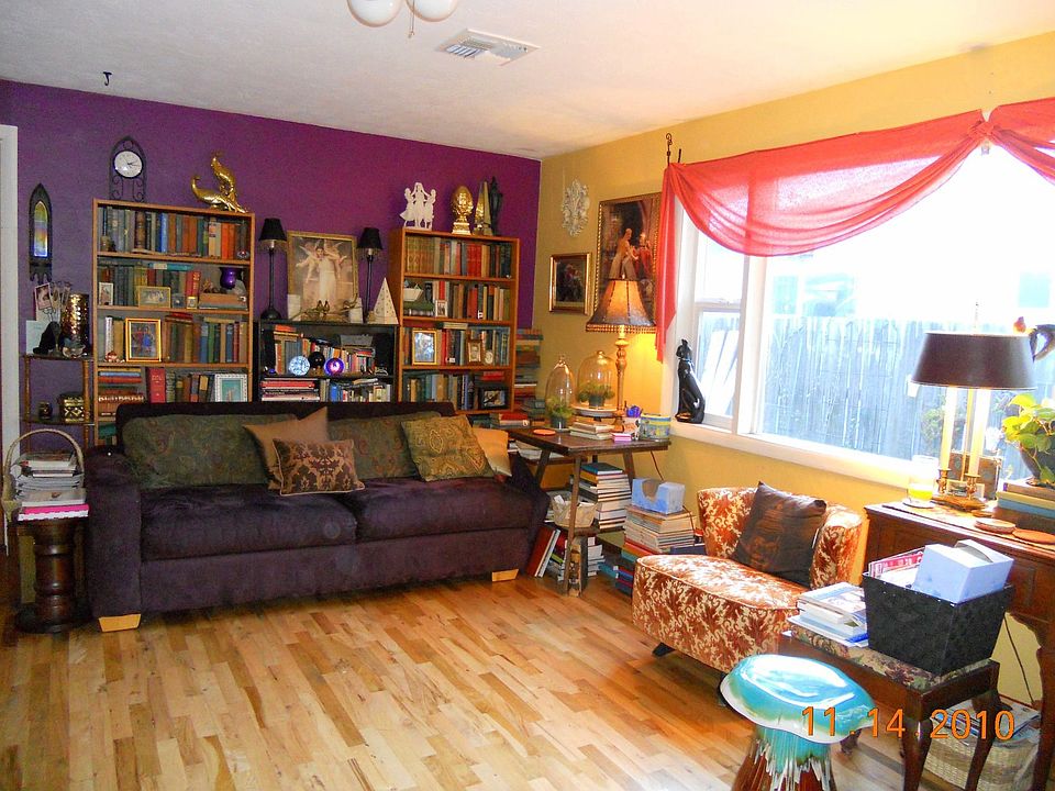 2nd image of 303 Birch St